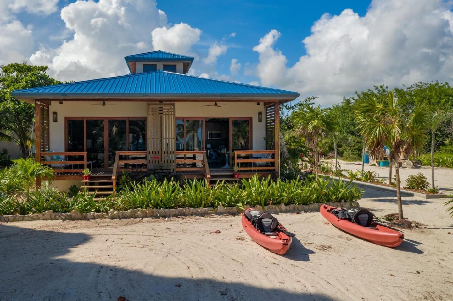 Exquisite Oceanfront Private Estate By Alom San Pedro (Ambergris Caye) Exterior foto